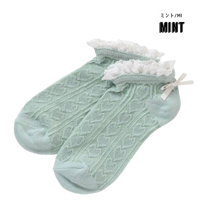 Ampersand lace design socks