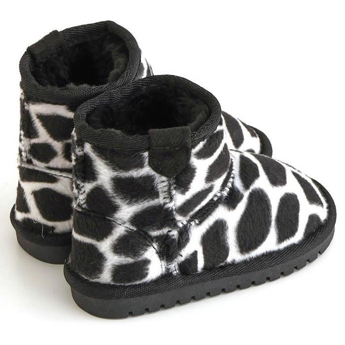 Ampersand boa boots