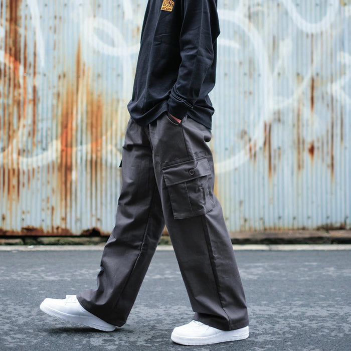 RAT EFFECT Wide Tuck Cargo Pants