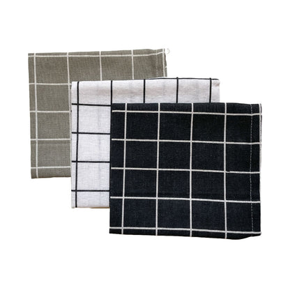 Washable lunch mats, napkins, lunch cloths, and placemats for kids' lunches, suitable for daycare, kindergarten, and elementary school. Stylish, no-iron design for boys and girls.