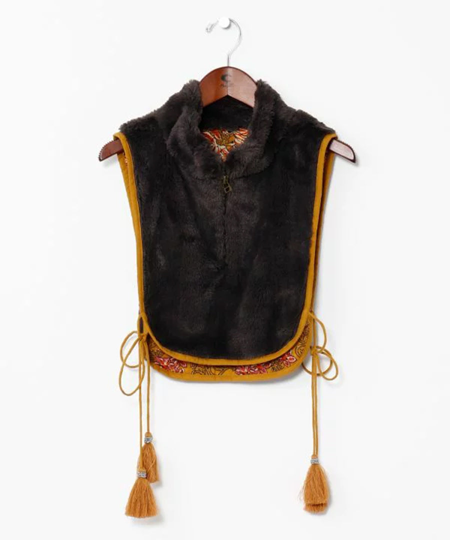 チャイハネ プルーアベスト